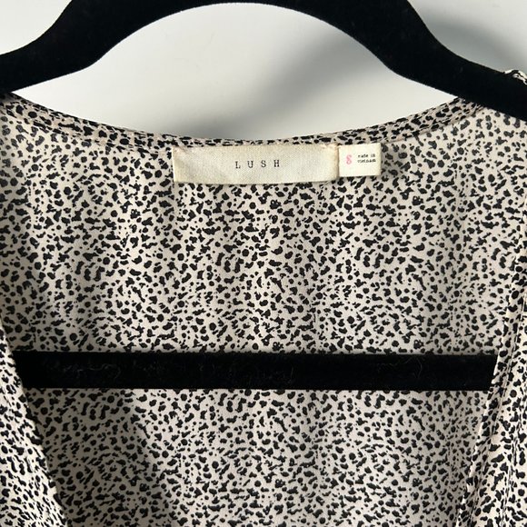 LUSH Ranya Wrap Cropped Blouse Women's Small - Picture 5 of 8